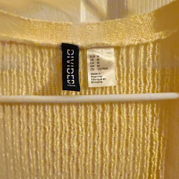 H&M Soft Yellow Ribbed Sweater - Picture 2 of 3
